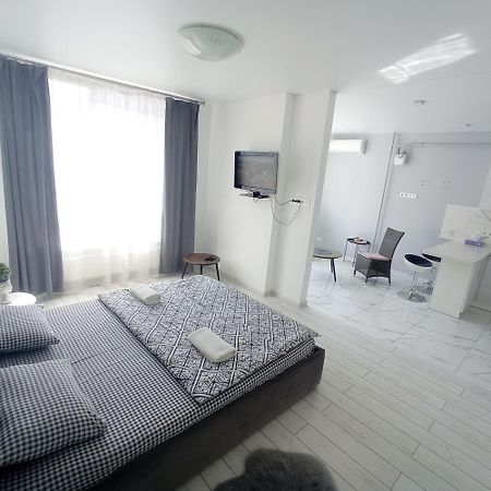 Новобудова Сам Центр Жк "Семицвіт" Lägenhet Lviv Exteriör bild