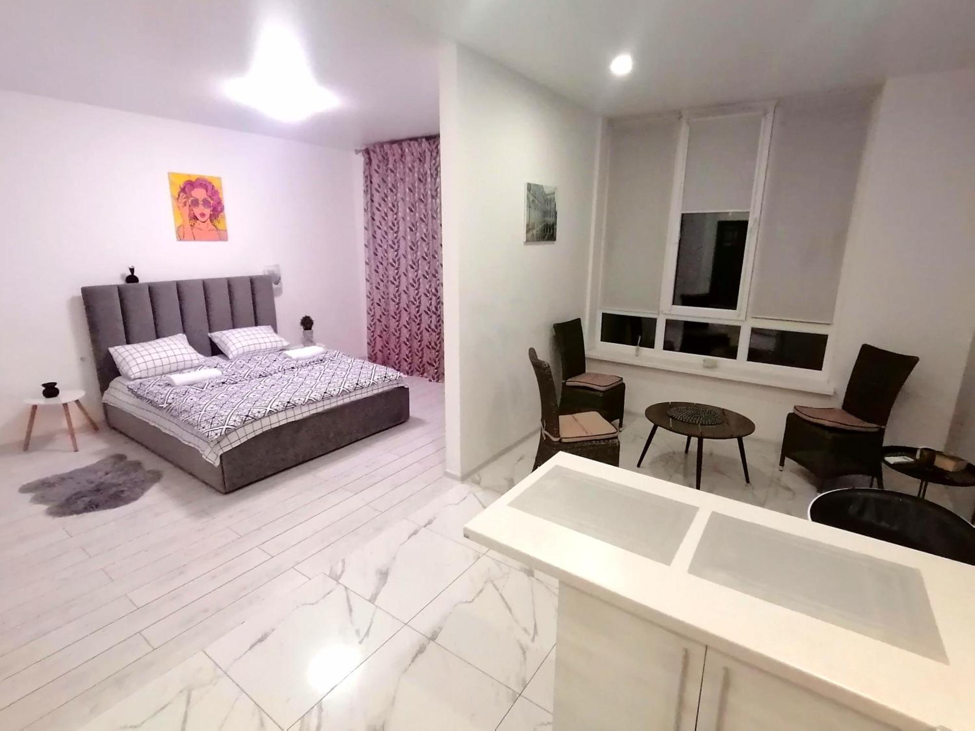 Новобудова Сам Центр Жк "Семицвіт" Lägenhet Lviv Exteriör bild