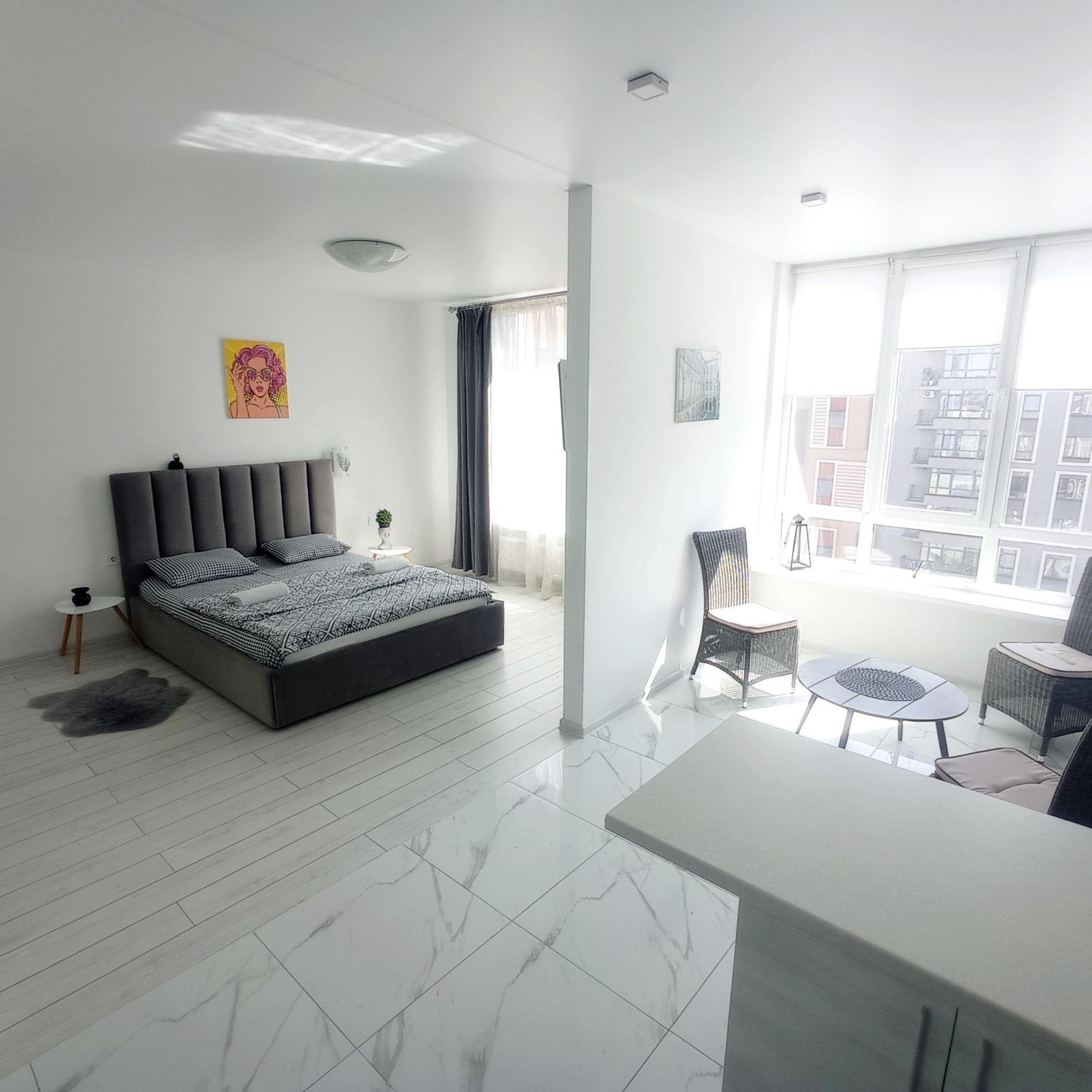 Новобудова Сам Центр Жк "Семицвіт" Lägenhet Lviv Exteriör bild